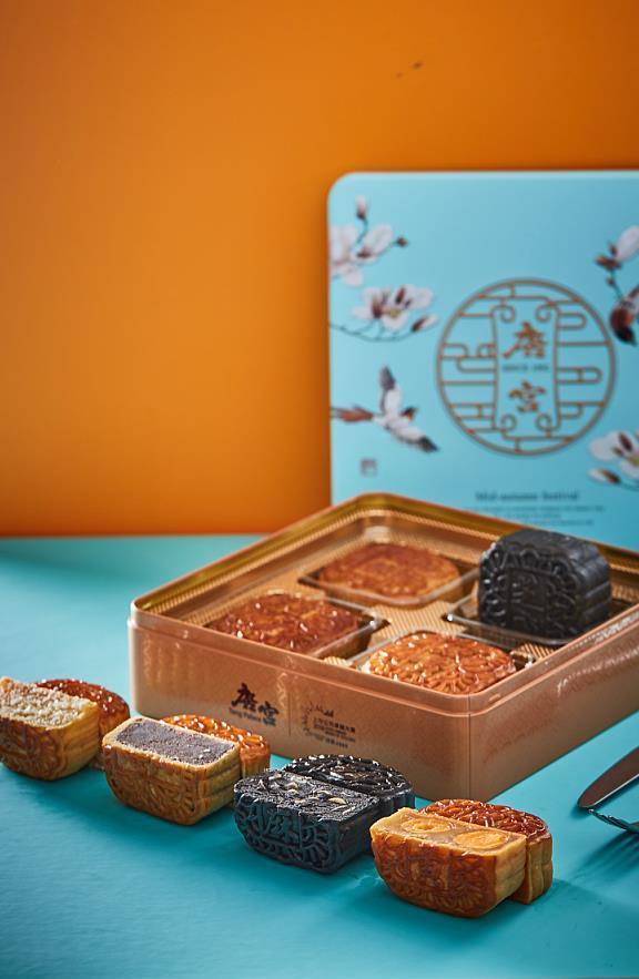 恪守港式月饼的传统工艺,2020年唐宫月饼率先启动上市
